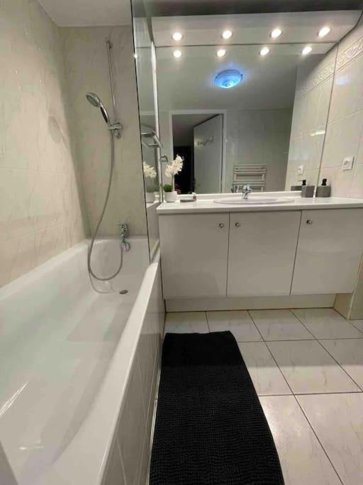 Magnifique Duplex 45 M2 Aux Portes De Paris Metro Barbara A 30Mn Expo Porte De Versailles Montrouge Buitenkant foto