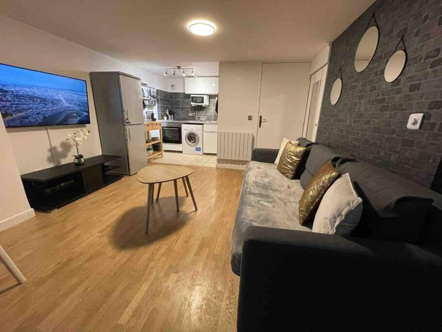 Magnifique Duplex 45 M2 Aux Portes De Paris Metro Barbara A 30Mn Expo Porte De Versailles Montrouge Buitenkant foto