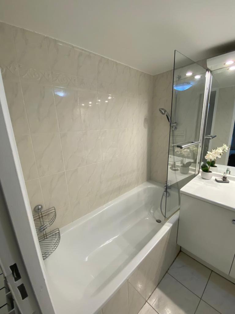 Magnifique Duplex 45 M2 Aux Portes De Paris Metro Barbara A 30Mn Expo Porte De Versailles Montrouge Buitenkant foto