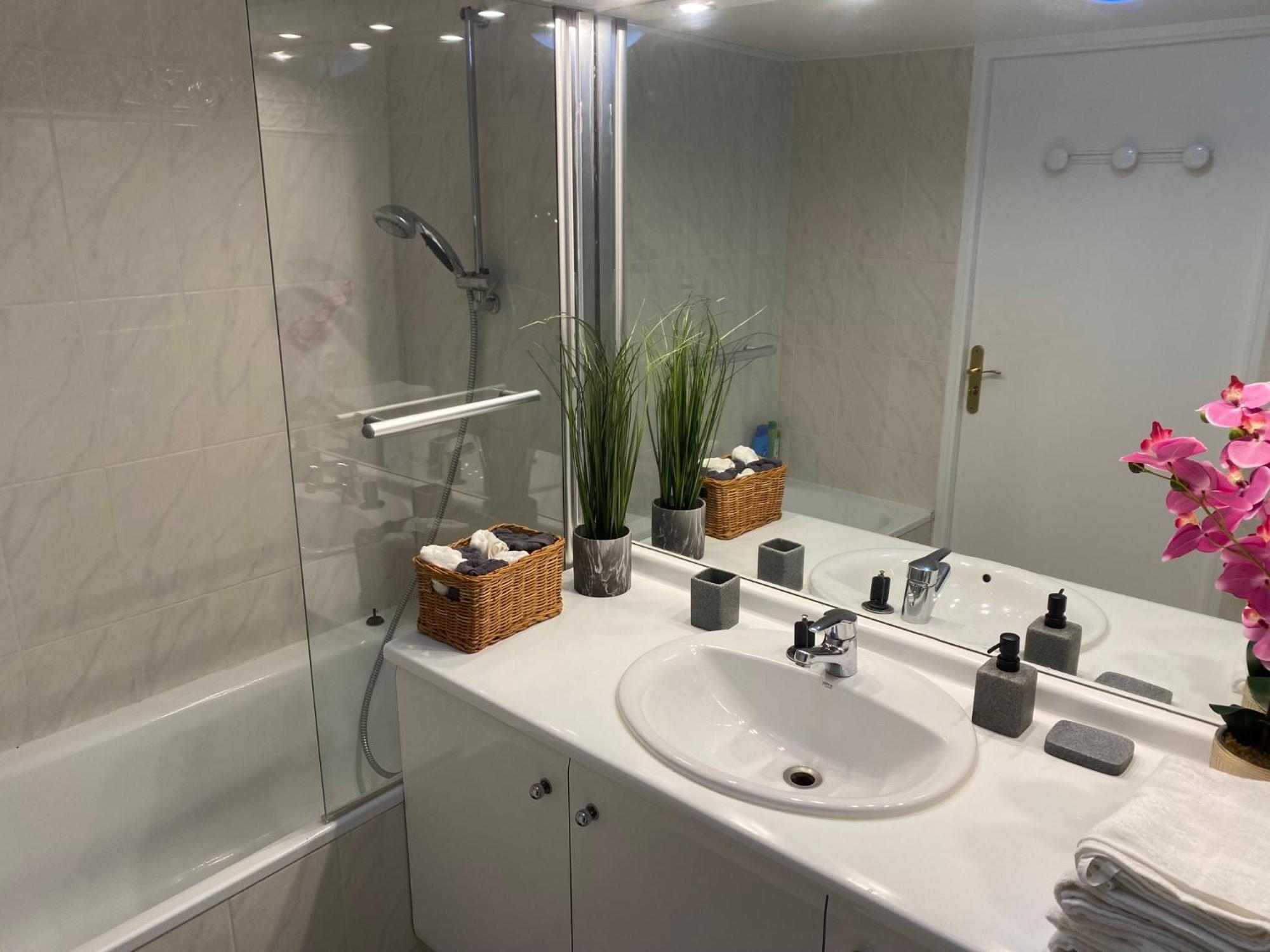Magnifique Duplex 45 M2 Aux Portes De Paris Metro Barbara A 30Mn Expo Porte De Versailles Montrouge Buitenkant foto